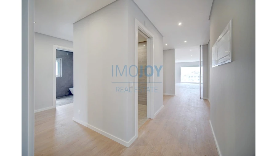 Apartamento T3 para Venda em Carcavelos e Parede Foto 8