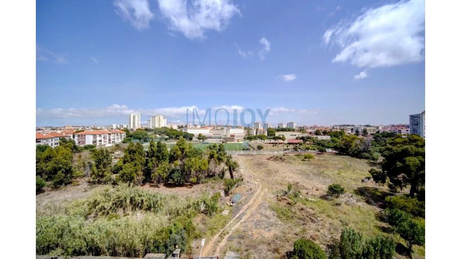 Apartamento T3 para Venda em Carcavelos e Parede Foto 31