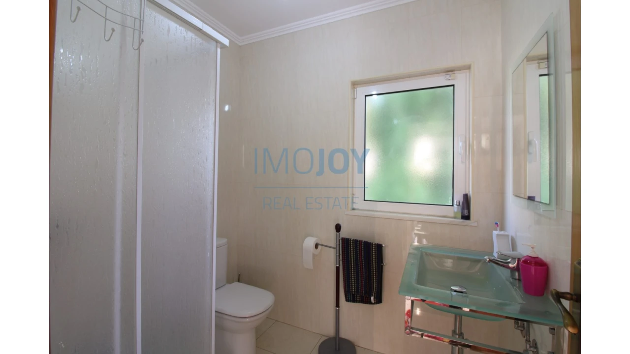Moradia T4 para Venda em Lagos (São Sebastião e Santa Maria) Foto 22