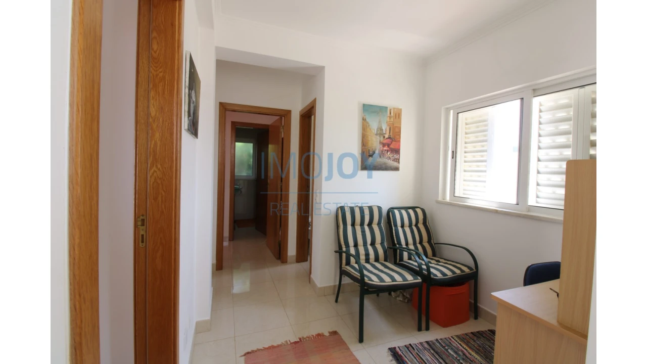 Moradia T4 para Venda em Lagos (São Sebastião e Santa Maria) Foto 26