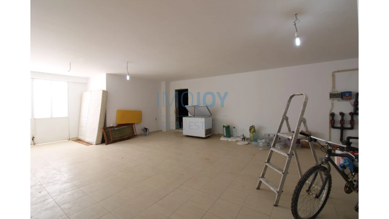 Moradia T4 para Venda em Lagos (São Sebastião e Santa Maria) Foto 57
