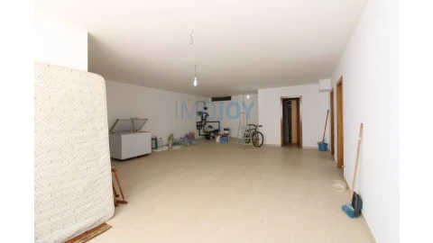 Moradia T4 para Venda em Lagos (São Sebastião e Santa Maria)