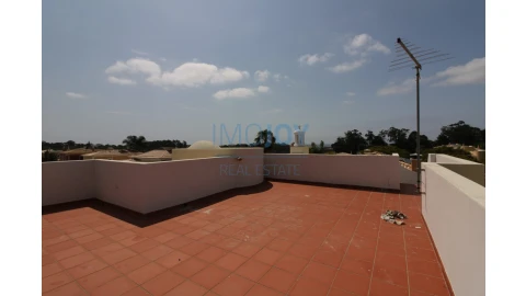 Moradia T4 para Venda em Lagos (São Sebastião e Santa Maria)