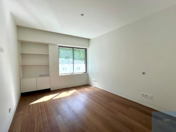 Moradia T3 para Venda em Aldoar, Foz do Douro e Nevogilde