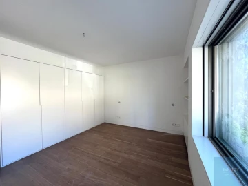 Moradia T4 para Venda em Aldoar, Foz do Douro e Nevogilde