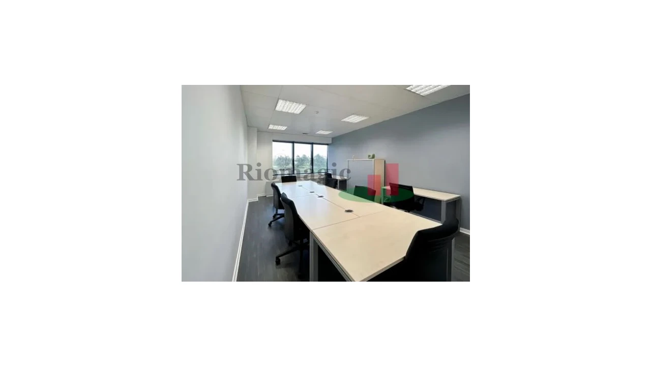 Escritório para Arrendamento em São Domingos de Benfica Foto 4