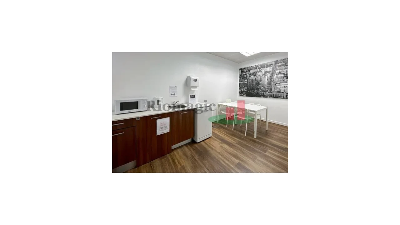 Escritório para Arrendamento em São Domingos de Benfica Foto 2