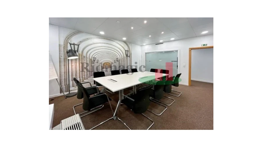 Escritório para Arrendamento em São Domingos de Benfica Foto 3