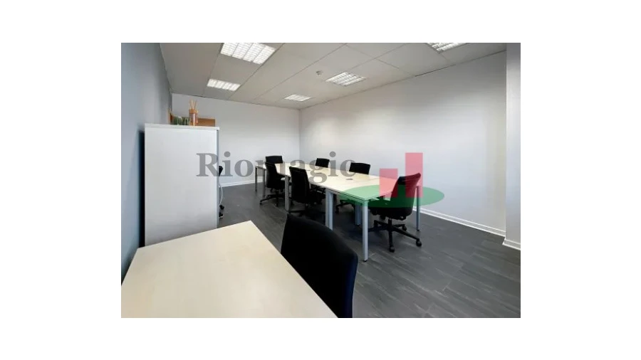 Escritório para Arrendamento em São Domingos de Benfica Foto 6