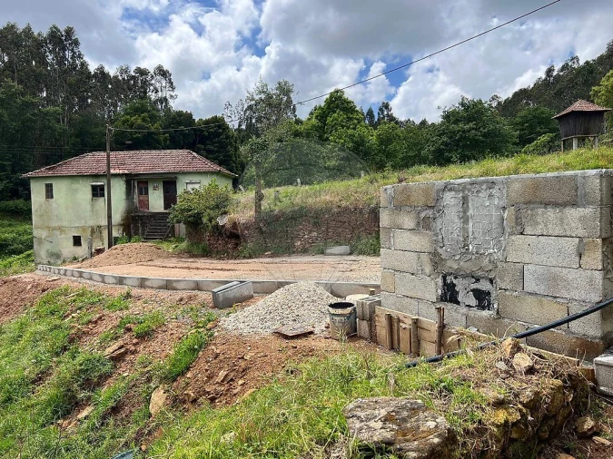 Terreno para Venda em Canedo, Vale e Vila Maior Foto 15