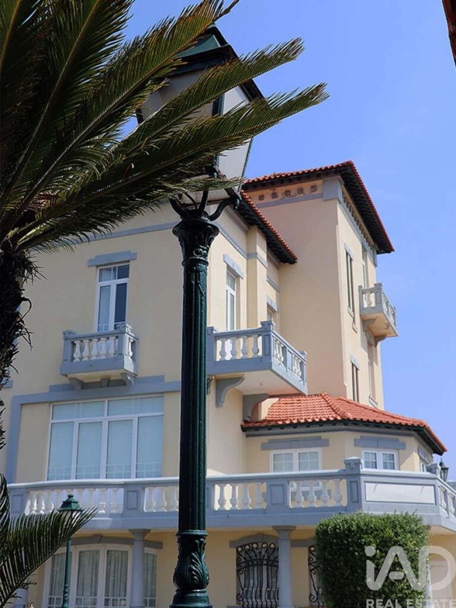 Moradia T8 para Venda em Arcozelo Foto 21