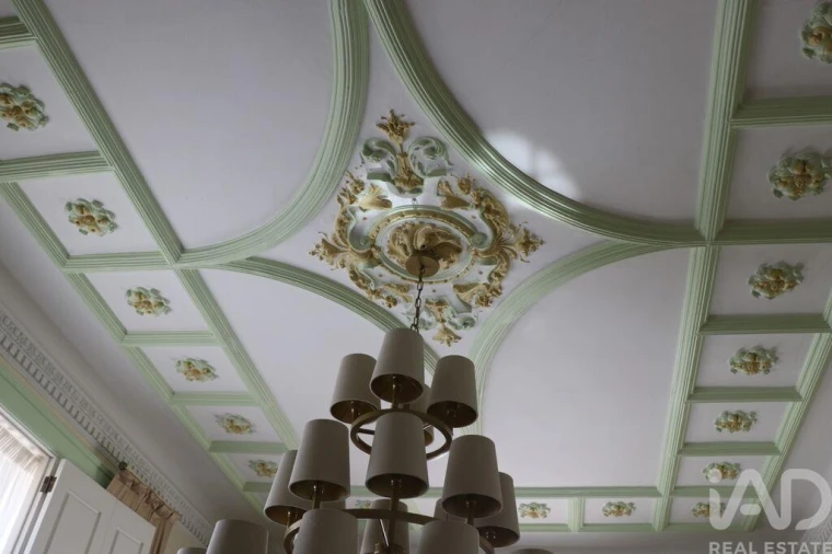 Moradia T8 para Venda em Arcozelo Foto 11