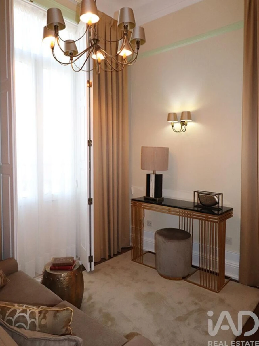 Moradia T8 para Venda em Arcozelo Foto 23