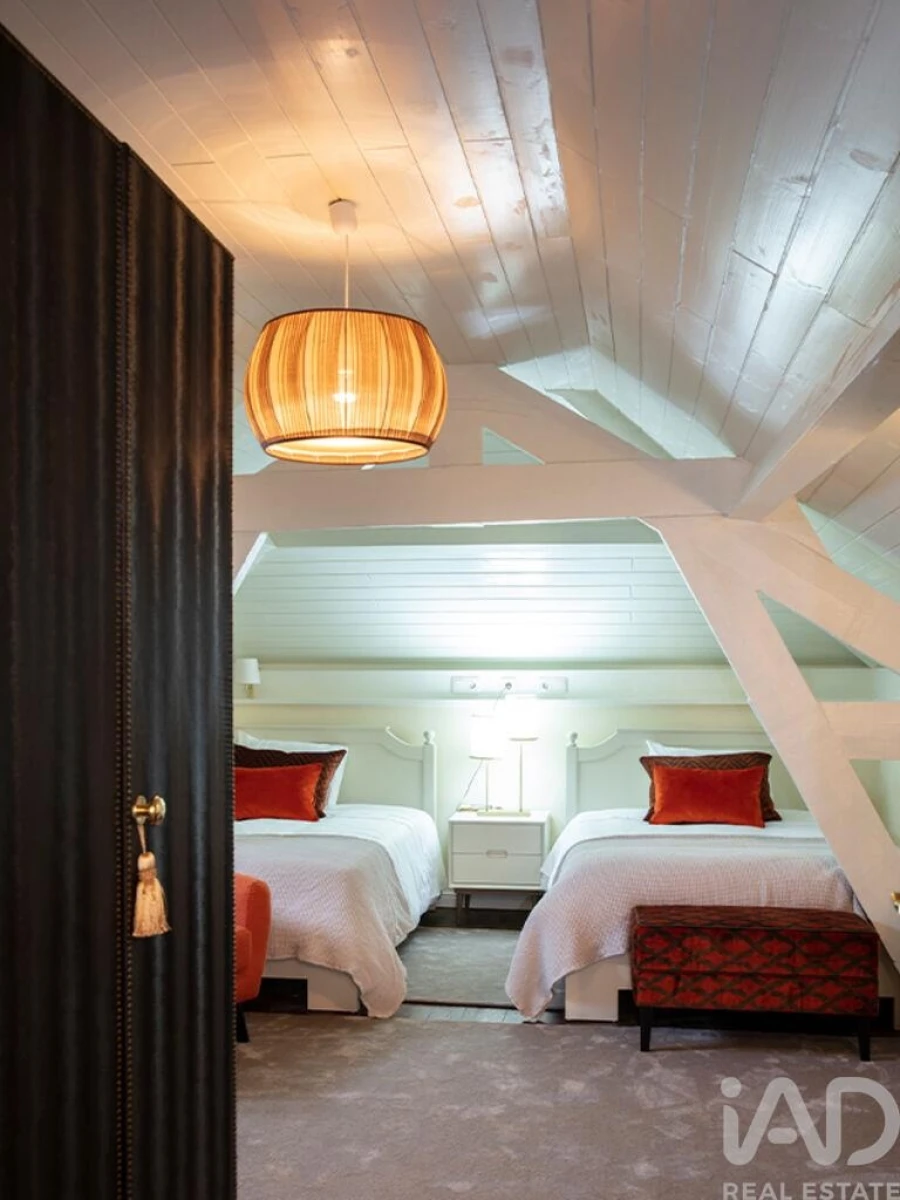 Moradia T8 para Venda em Arcozelo Foto 10