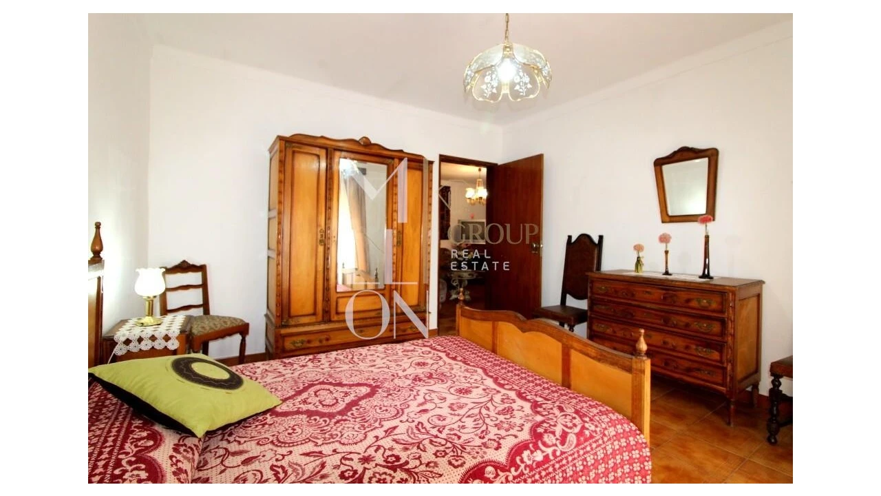 Moradia T5 para Venda em Mourão Foto 16