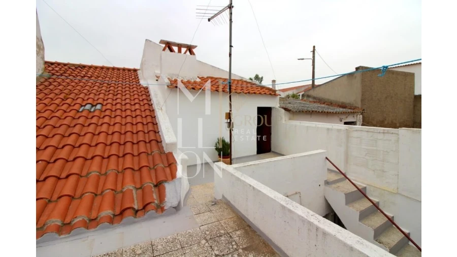 Moradia T5 para Venda em Mourão Foto 40