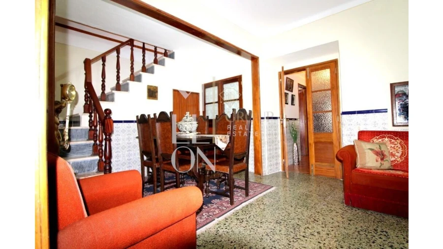 Moradia T5 para Venda em Mourão Foto 9