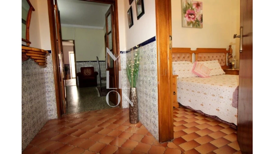 Moradia T5 para Venda em Mourão Foto 3