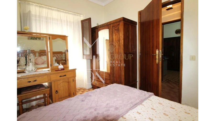 Moradia T5 para Venda em Mourão Foto 4