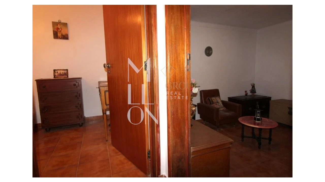 Moradia T5 para Venda em Mourão Foto 23