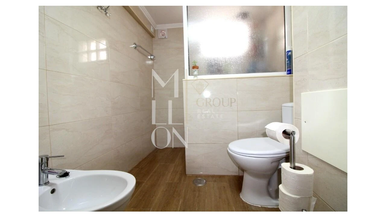 Moradia T5 para Venda em Mourão Foto 31