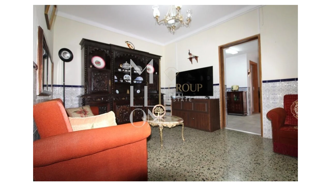 Moradia T5 para Venda em Mourão Foto 7