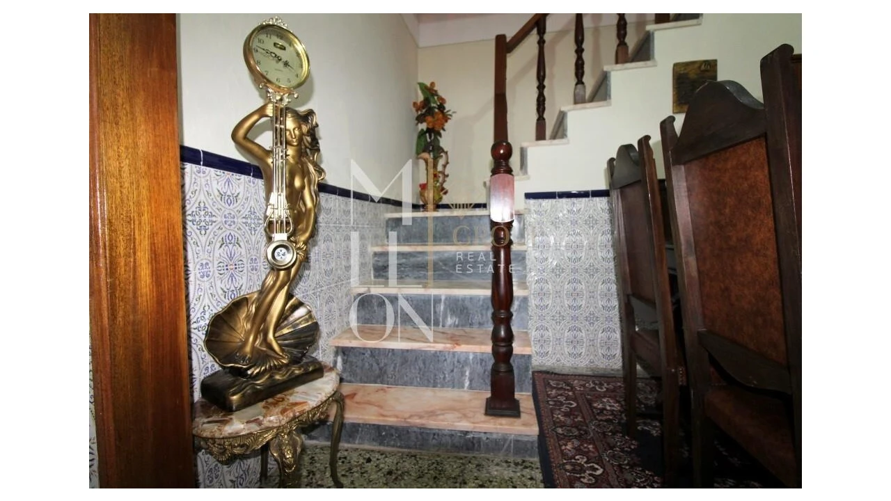 Moradia T5 para Venda em Mourão Foto 10