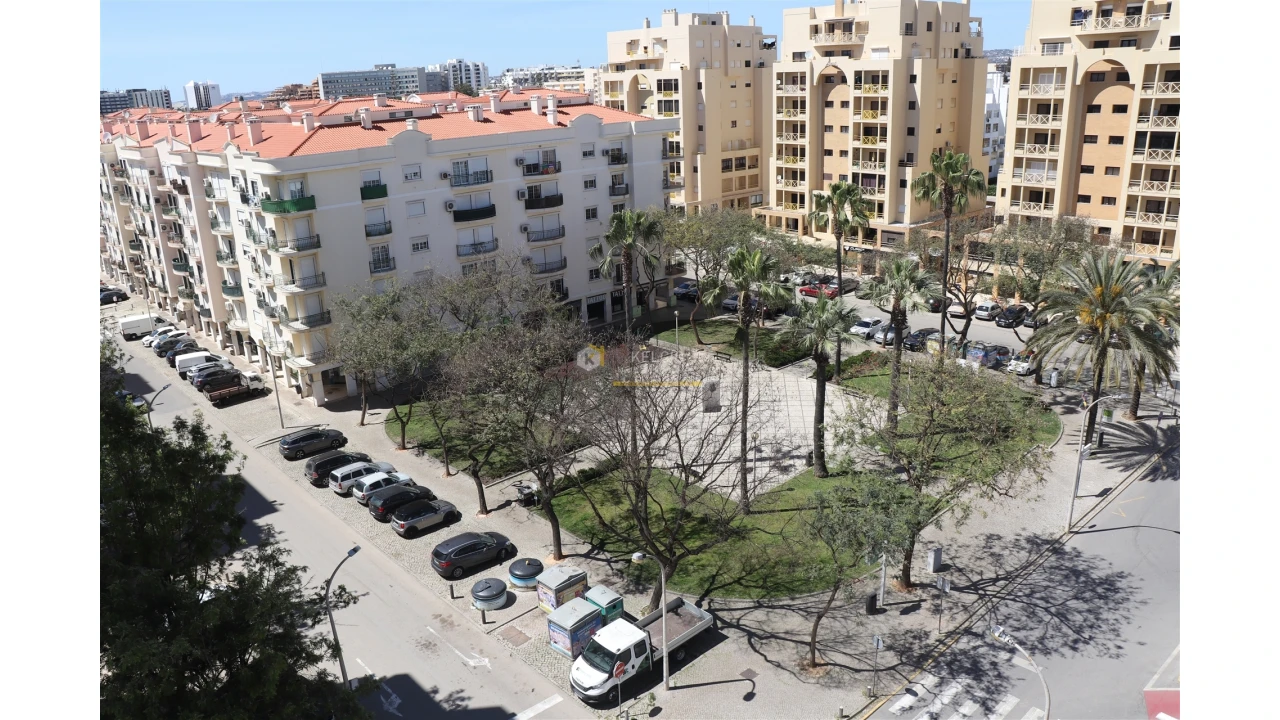 Apartamento T1 para Venda em Quarteira Foto 21