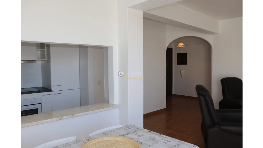 Apartamento T1 para Venda em Quarteira Foto 6