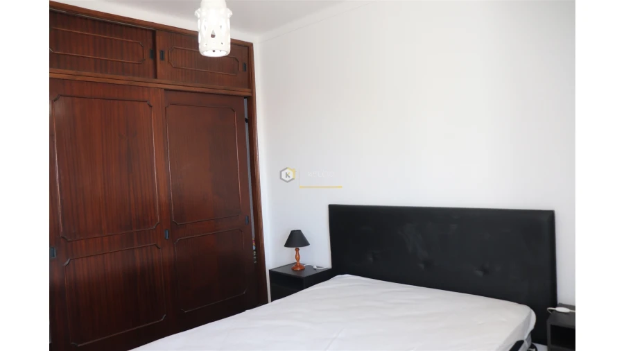 Apartamento T1 para Venda em Quarteira Foto 11