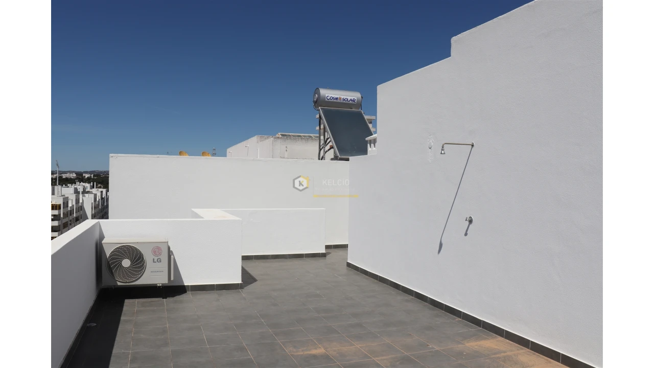 Apartamento T1 para Venda em Quarteira Foto 15