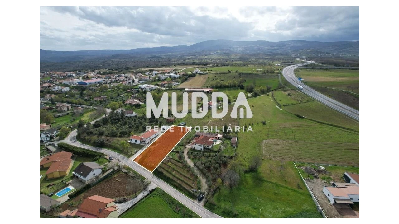 Terreno para Venda em São Pedro de Serracenos Foto 2