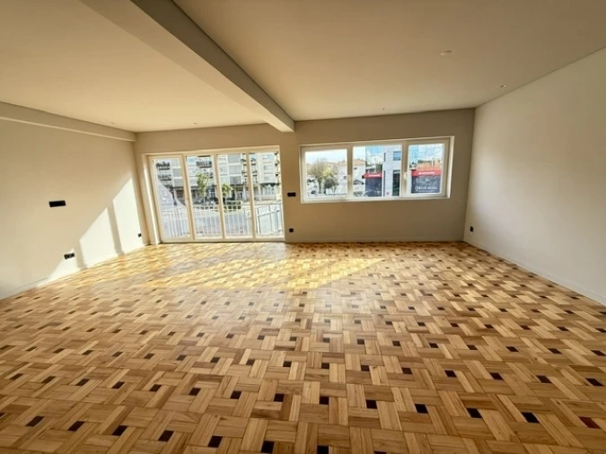 Apartamento T3 para Venda em Aldoar, Foz do Douro e Nevogilde Foto 6