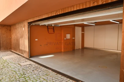 Moradia T4 para Venda em Aldoar, Foz do Douro e Nevogilde