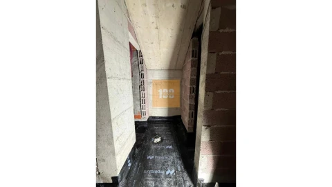 Negócio para Arrendamento em Cedofeita, Santo Ildefonso, Sé, Miragaia, São Nicolau e Vitória