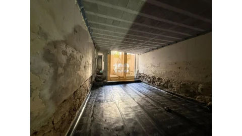 Negócio para Arrendamento em Cedofeita, Santo Ildefonso, Sé, Miragaia, São Nicolau e Vitória