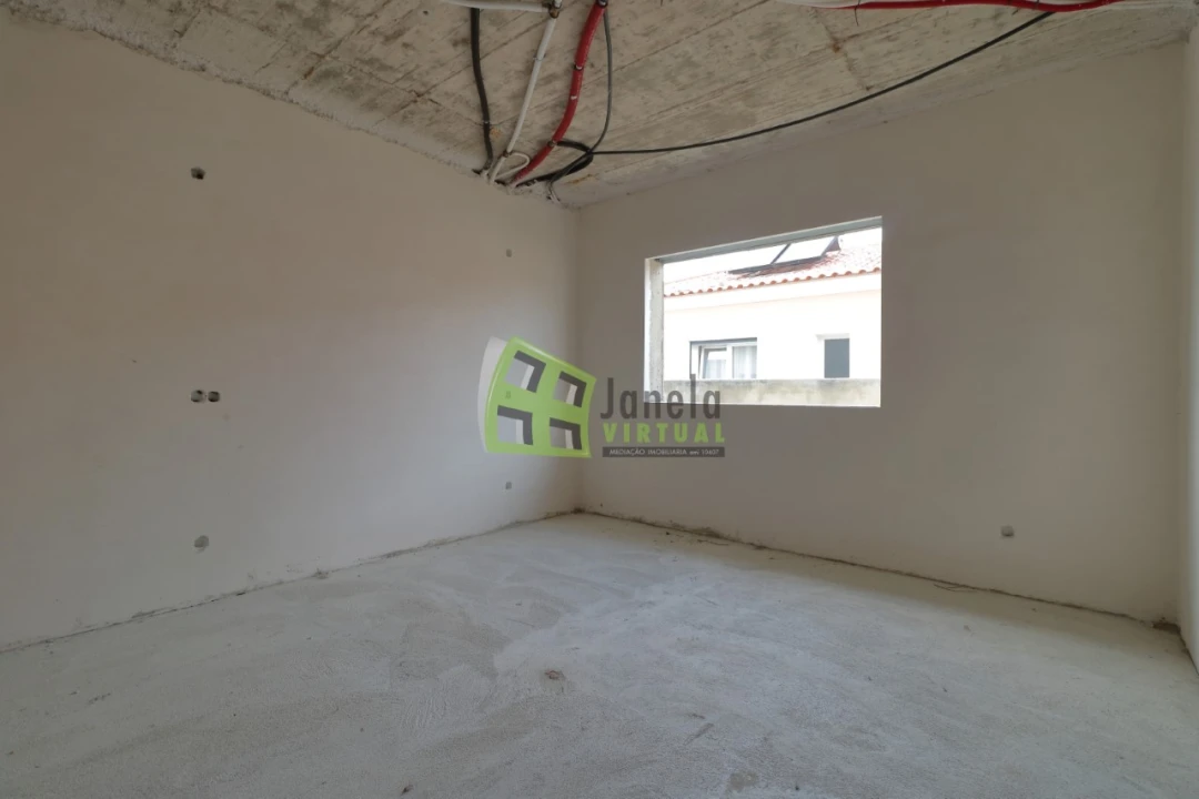 Moradia T5 para Venda em Azeitão (São Lourenço e São Simão) Foto 13