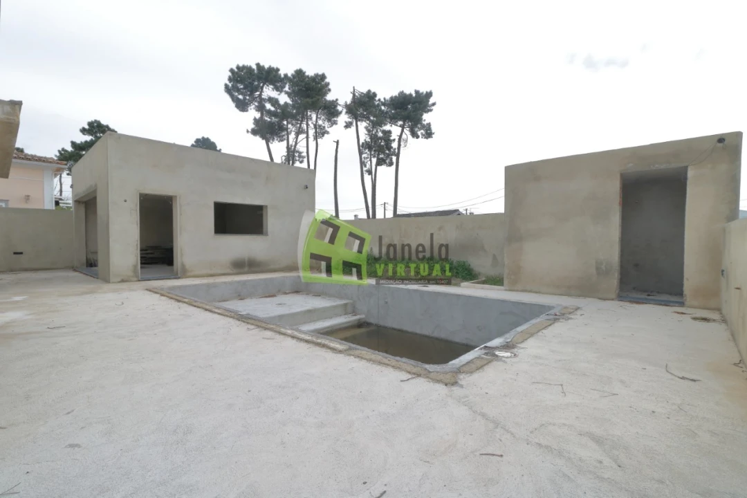 Moradia T5 para Venda em Azeitão (São Lourenço e São Simão) Foto 2