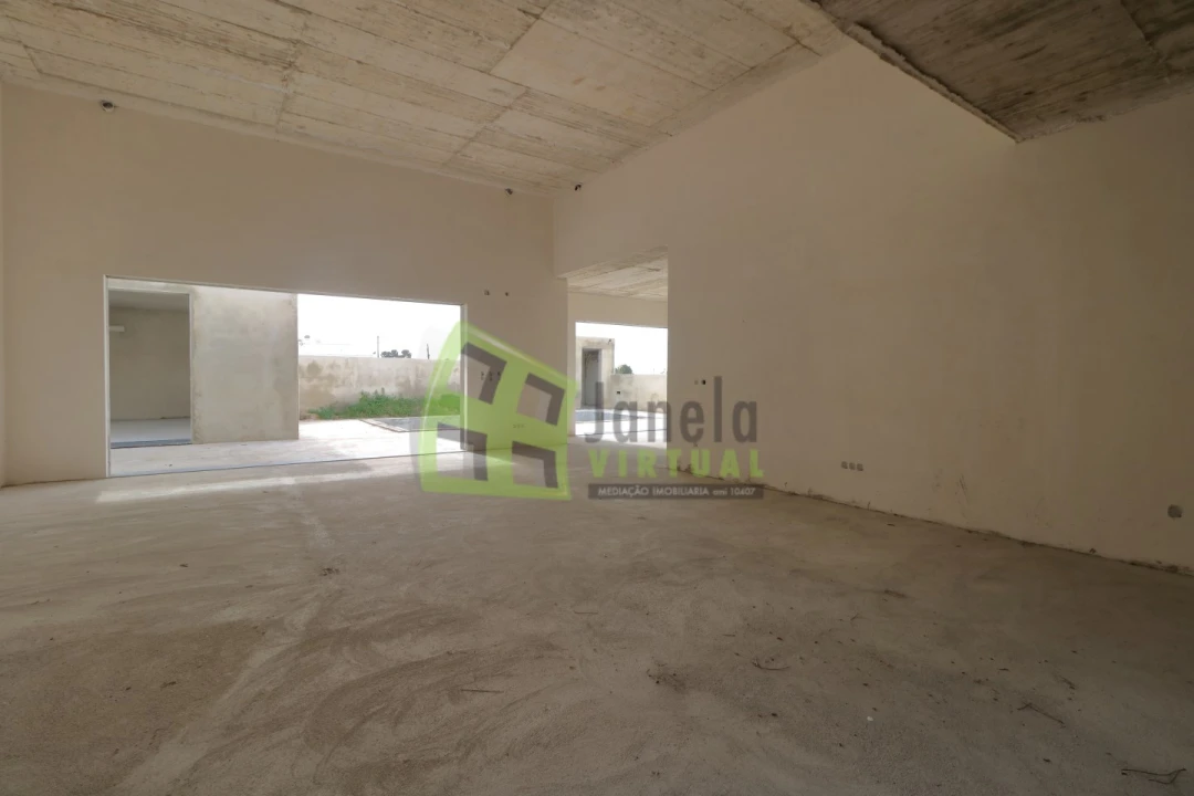 Moradia T5 para Venda em Azeitão (São Lourenço e São Simão) Foto 4
