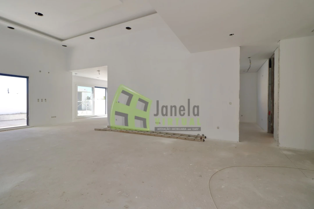 Moradia T5 para Venda em Azeitão (São Lourenço e São Simão) Foto 13
