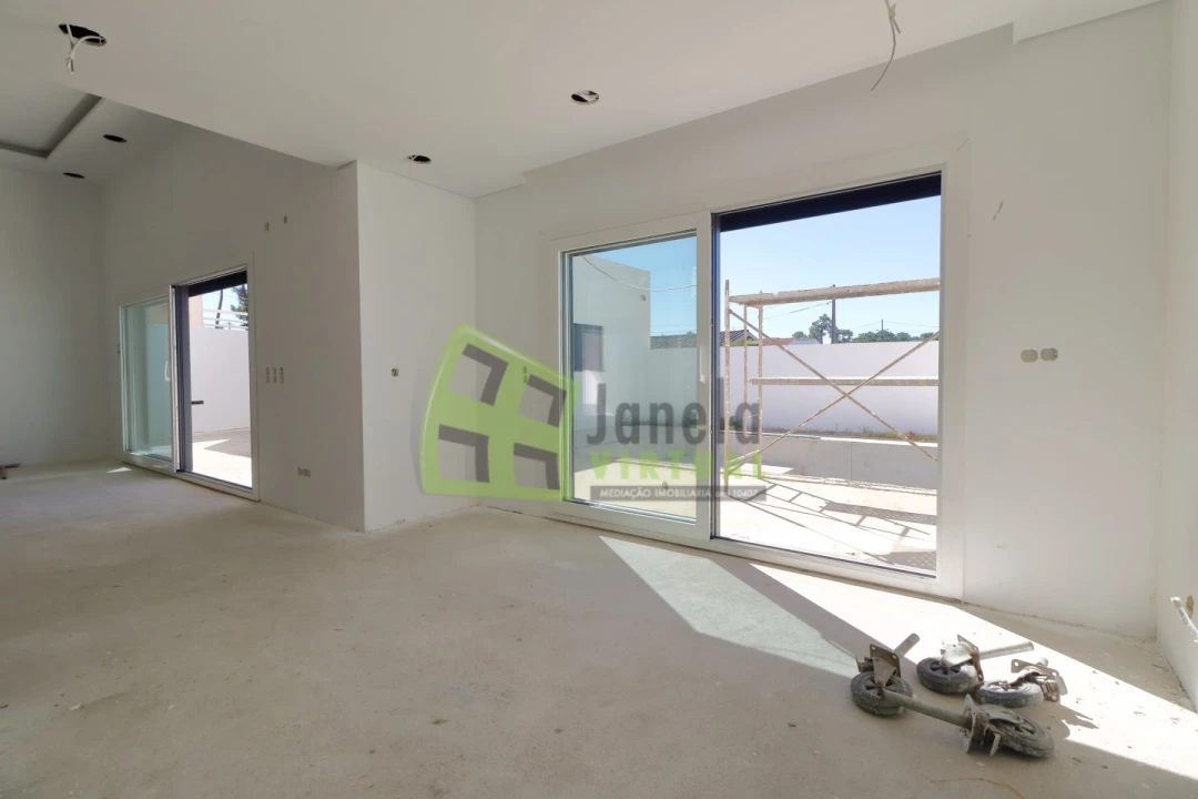 Moradia T5 para Venda em Azeitão (São Lourenço e São Simão) Foto 16