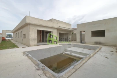 Moradia T5 para Venda em Azeitão (São Lourenço e São Simão)