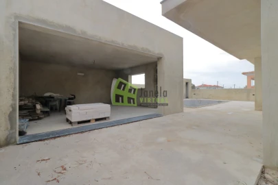 Moradia T5 para Venda em Azeitão (São Lourenço e São Simão)