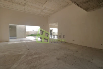 Moradia T5 para Venda em Azeitão (São Lourenço e São Simão)