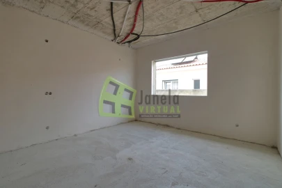 Moradia T5 para Venda em Azeitão (São Lourenço e São Simão)