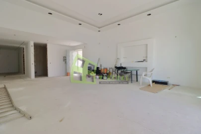 Moradia T5 para Venda em Azeitão (São Lourenço e São Simão)