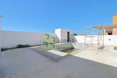 Moradia T5 para Venda em Azeitão (São Lourenço e São Simão)