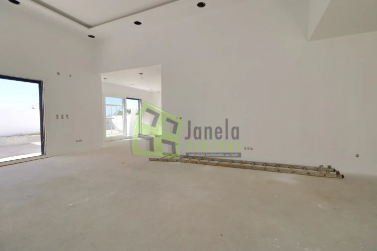 Moradia T5 para Venda em Azeitão (São Lourenço e São Simão) Foto 14