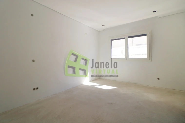 Moradia T5 para Venda em Azeitão (São Lourenço e São Simão) Foto 22