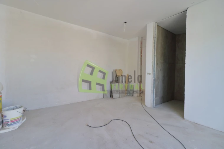 Moradia T5 para Venda em Azeitão (São Lourenço e São Simão) Foto 36